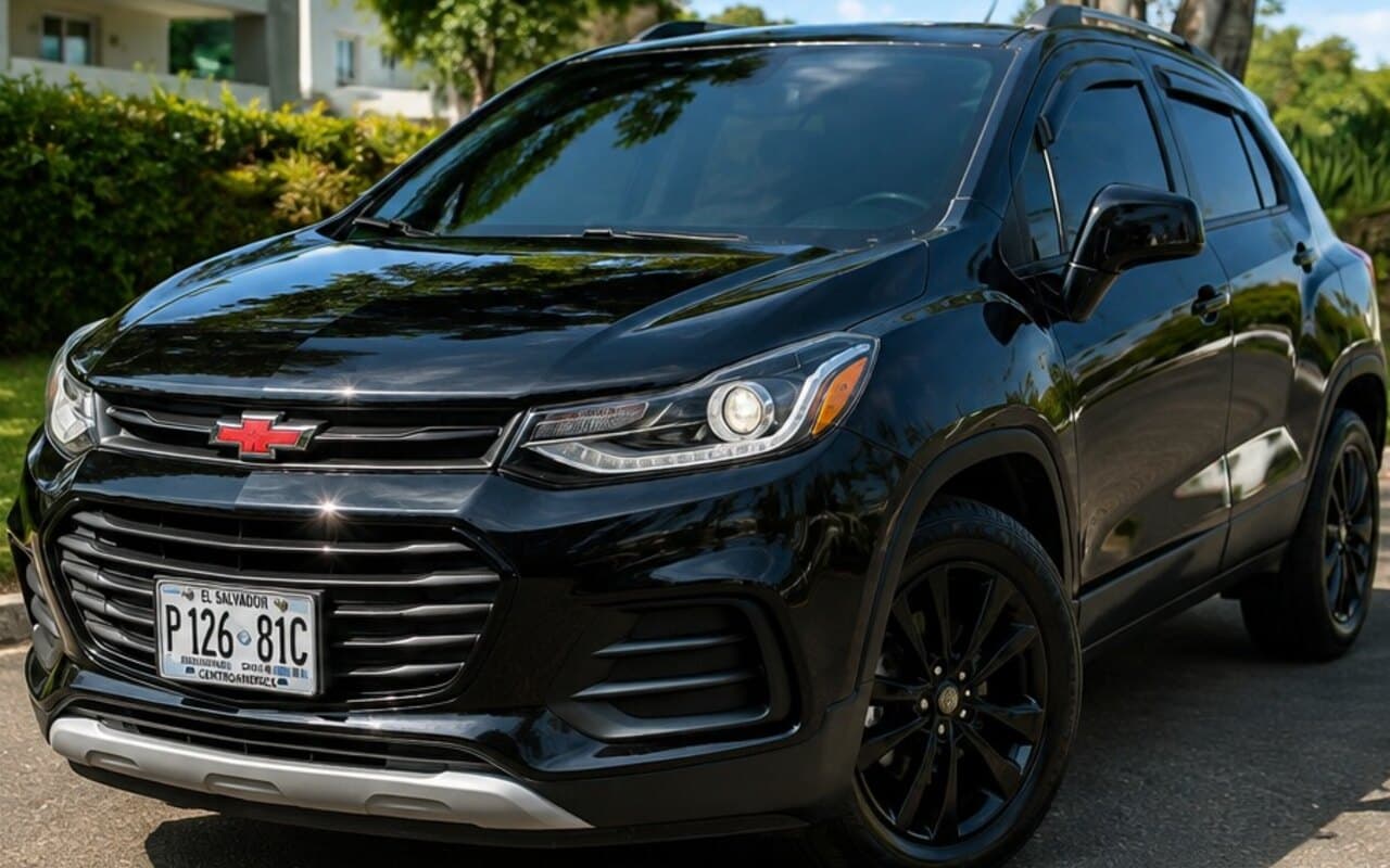 Chevrolet Trax 2019 Negra de renta en San Salvador, El Salvador — Lubbi Rent a Car